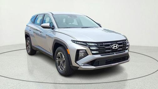 Shimmering Silver 2026 Hyundai TUCSON Hybrid Blue SE