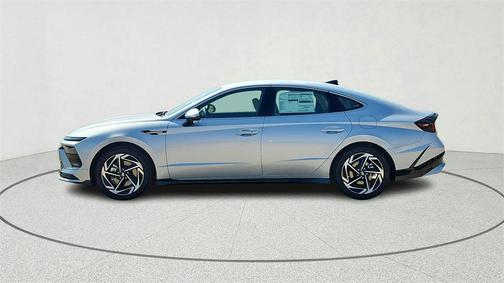 2026 Hyundai SONATA SEL