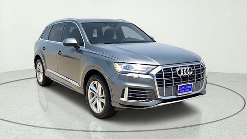 Samurai Gray Metallic 2020 Audi Q7 55 Premium Plus