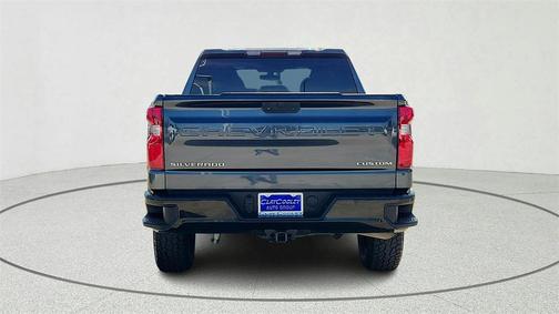 2022 Chevrolet Silverado 1500 Custom Trail Boss
