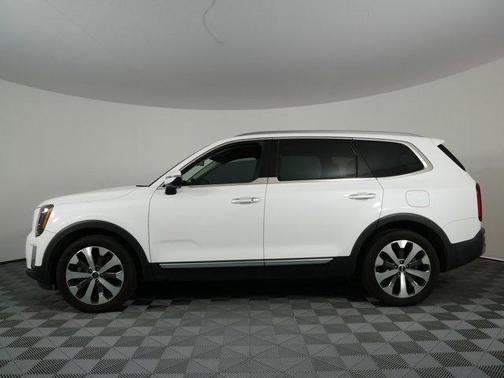 Snow White Pearl 2020 Kia Telluride S