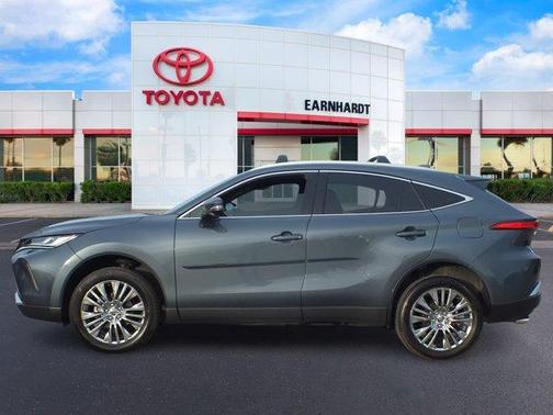 2024 Toyota Venza LE