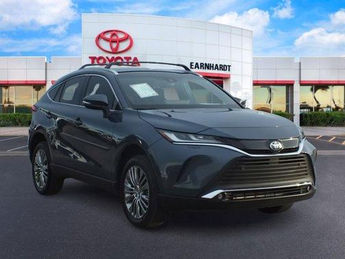 2024 Toyota Venza LE