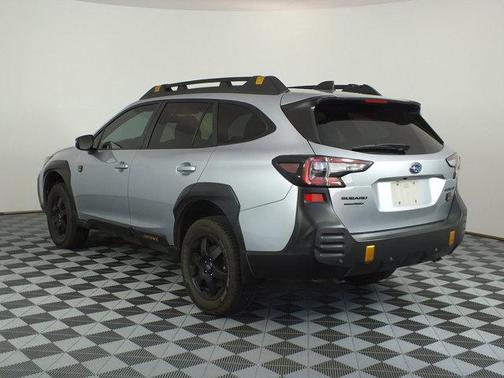 Ice Silver Metallic 2025 Subaru Outback Wilderness