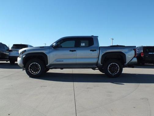 2025 Toyota Tacoma Hybrid TRD Off Road