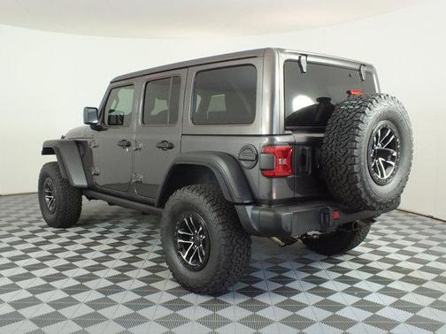 Granite Crystal Clearcoat Metallic 2026 Jeep Wrangler 392