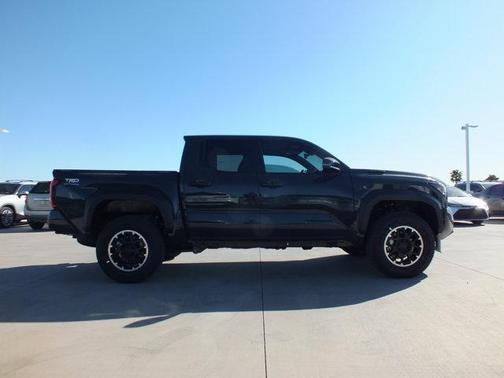 2026 Toyota Tacoma Hybrid TRD Off Road