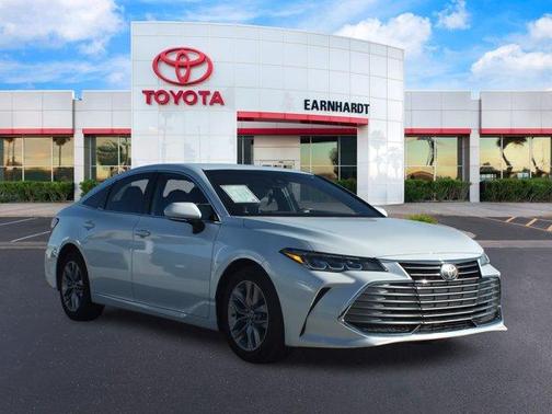 2019 Toyota Avalon XLE