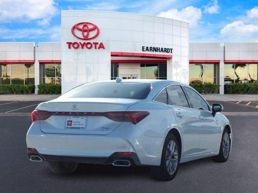 2019 Toyota Avalon XLE