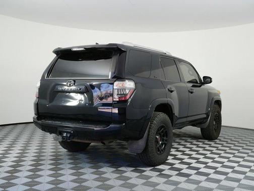 Midnight Black Metallic 2018 Toyota 4Runner SR5