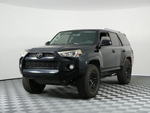 Midnight Black Metallic 2018 Toyota 4Runner SR5
