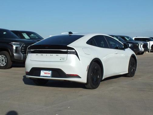 2026 Toyota Prius Plug-In Hybrid SE