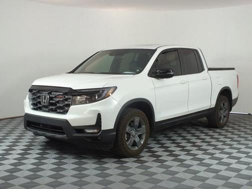 Platinum White Pearl 2025 Honda Ridgeline TrailSport