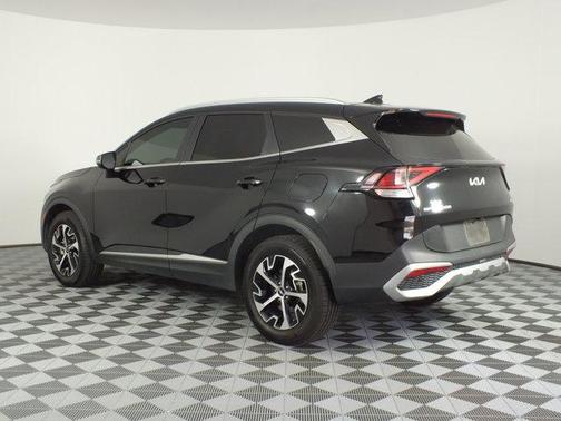 Ebony Black 2024 Kia Sportage EX