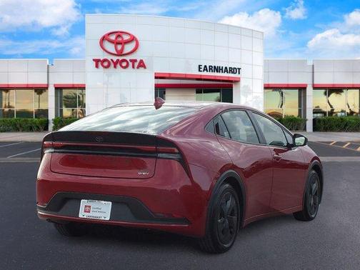 2025 Toyota Prius LE