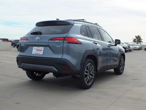 CELESTITE 2026 Toyota Corolla Cross XLE