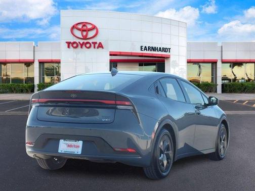 2025 Toyota Prius LE