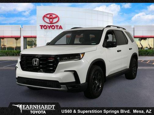 Platinum White Pearl 2024 Honda Pilot TrailSport