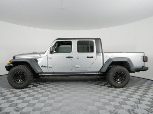 Billet Silver Metallic Clearcoat 2020 Jeep Gladiator Sport