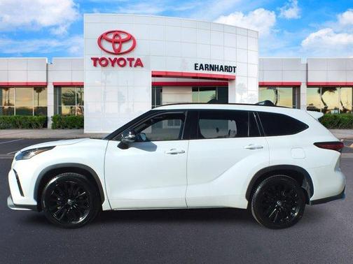 2023 Toyota Highlander XSE