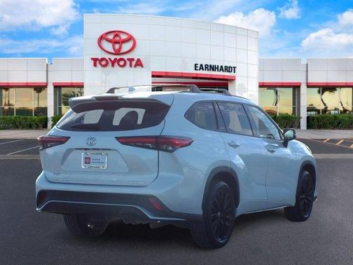 2023 Toyota Highlander XSE