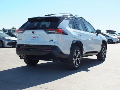 2025 Toyota RAV4 Plug-In Hybrid XSE