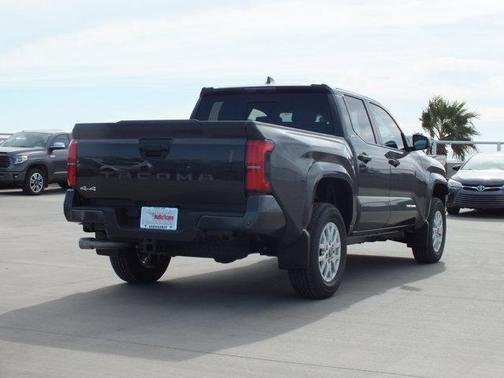 UNDERGROUND 2026 Toyota Tacoma SR5