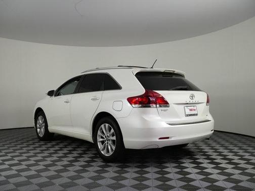Blizzard Pearl 2013 Toyota Venza XLE