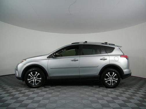 Silver Sky Metallic 2018 Toyota RAV4 LE