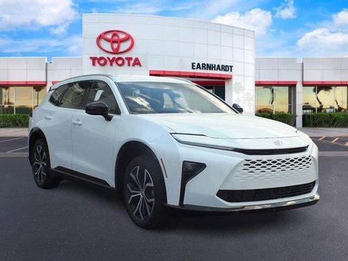 2025 Toyota Crown Signia XLE 1-OWNER