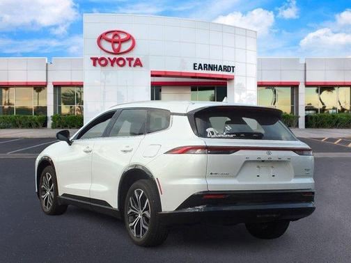 2025 Toyota Crown Signia XLE 1-OWNER