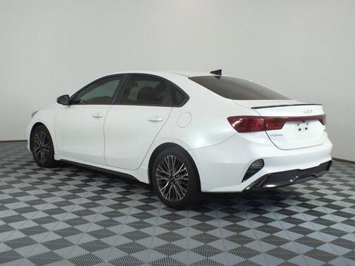 Snow White Pearl 2022 Kia Forte GT-Line