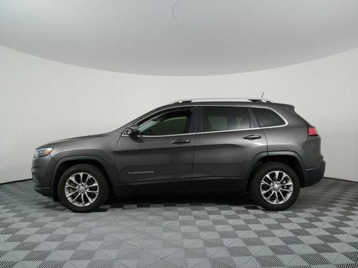 Granite Crystal Clearcoat Metallic 2019 Jeep Cherokee Latitude Plus