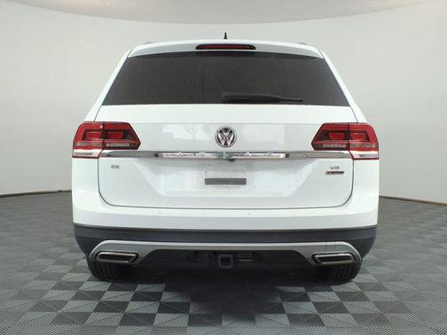 Pure White 2019 Volkswagen Atlas 3.6L SE w/Technology