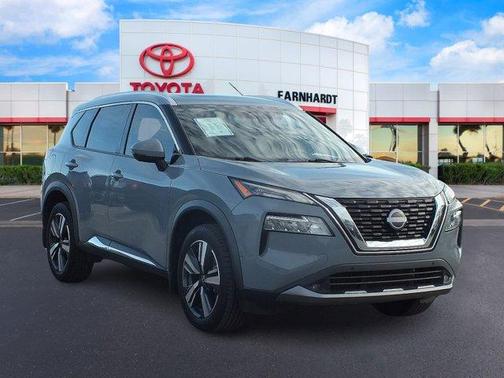 2022 Nissan Rogue SL