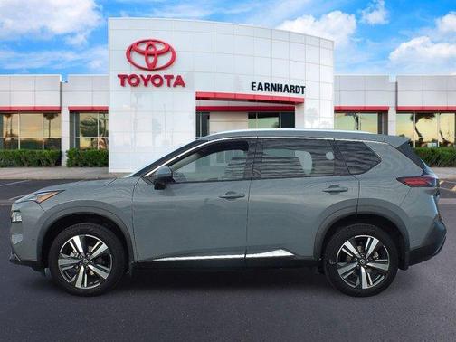 2022 Nissan Rogue SL