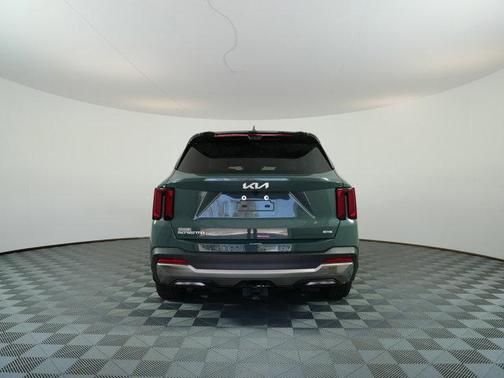 Green 2025 Kia Sorento Hybrid SX Prestige