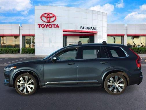 2024 Volvo XC90 Recharge Plug-In Hybrid T8 Ultimate Bright Theme 7-Seater