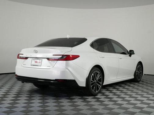 Wind Chill Pearl 2026 Toyota Camry XLE