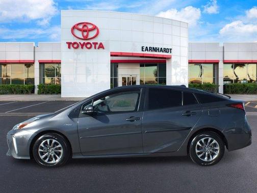 2022 Toyota Prius XLE