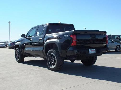2025 Toyota Tacoma Hybrid TRD Off Road