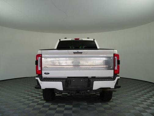 Star White 2024 Ford F-250 Platinum