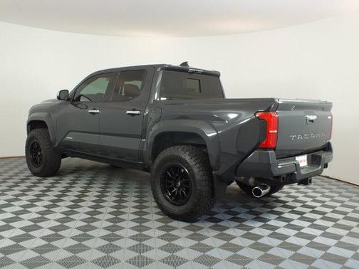 UNDERGROUND 2025 Toyota Tacoma Hybrid LIMITED 1-OWNER! LOW MILES!