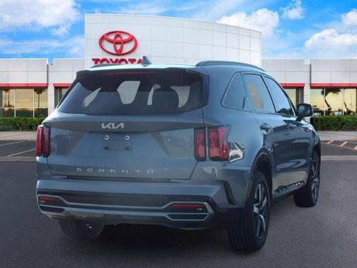 2022 Kia Sorento S