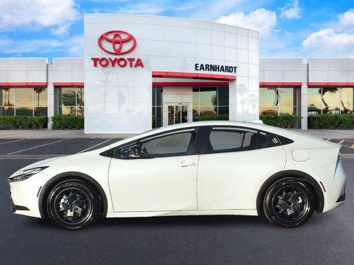 2025 Toyota Prius Plug-In Hybrid SE 1-OWNER