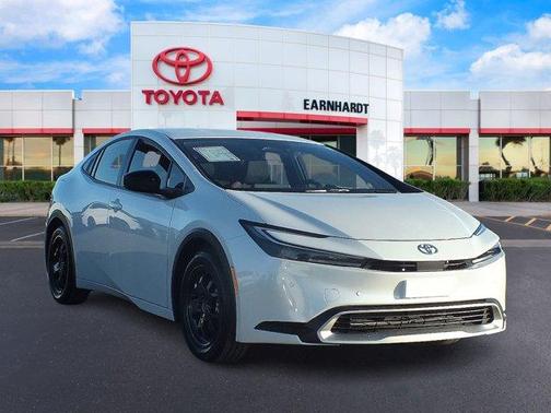 2025 Toyota Prius Plug-In Hybrid SE 1-OWNER