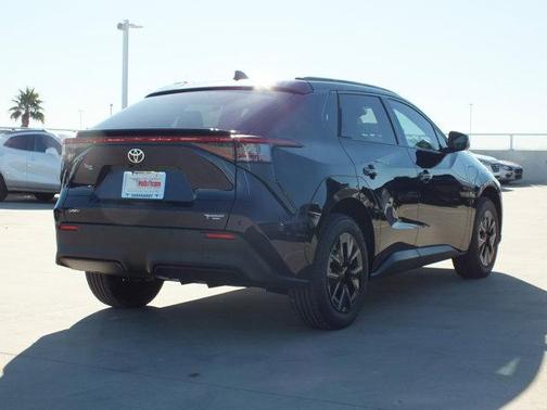 2026 Toyota bZ XLE PLUS