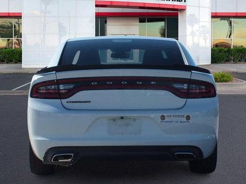 2016 Dodge Charger SE