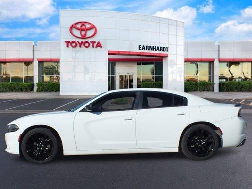 2016 Dodge Charger SE