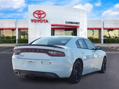 2016 Dodge Charger SE
